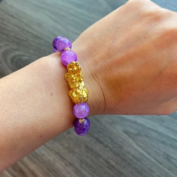Purple Glass Beads Wealth Bracelet with Pixiu Pendent - Picture 2 of 6